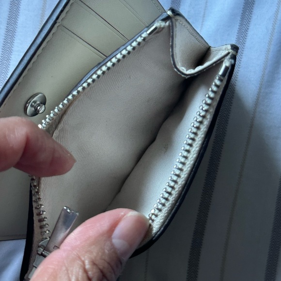 Coach Snap Billfold Wallet - Picture 9 of 14
